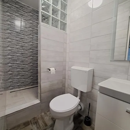 Benedek Appartement *